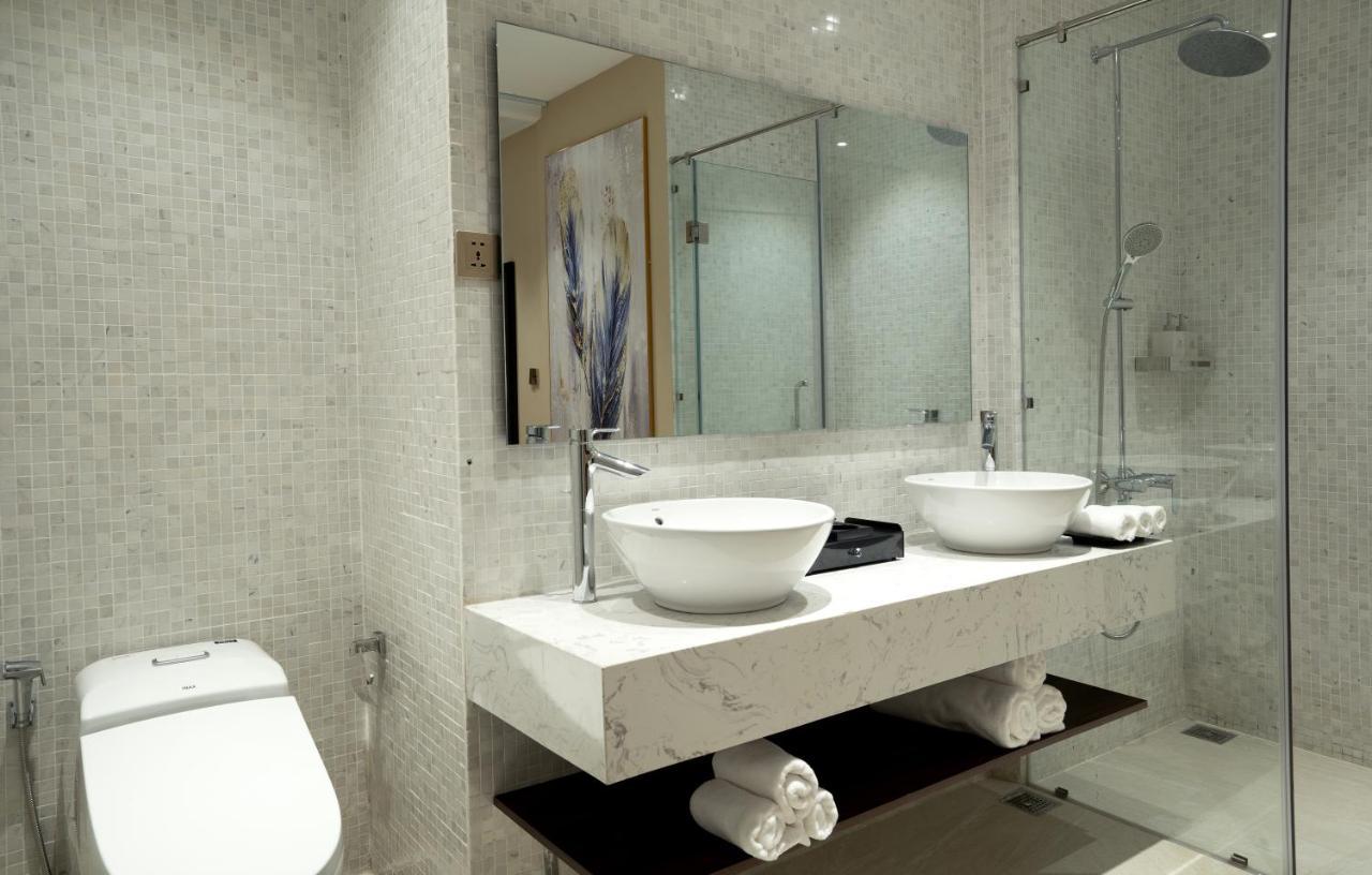 Millennium Hue Hotel Bagian luar foto