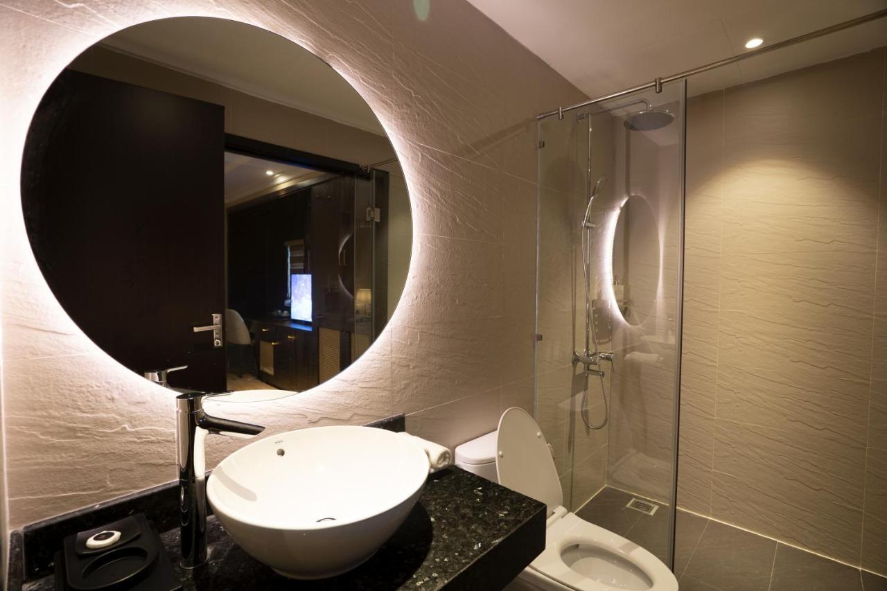 Millennium Hue Hotel Bagian luar foto